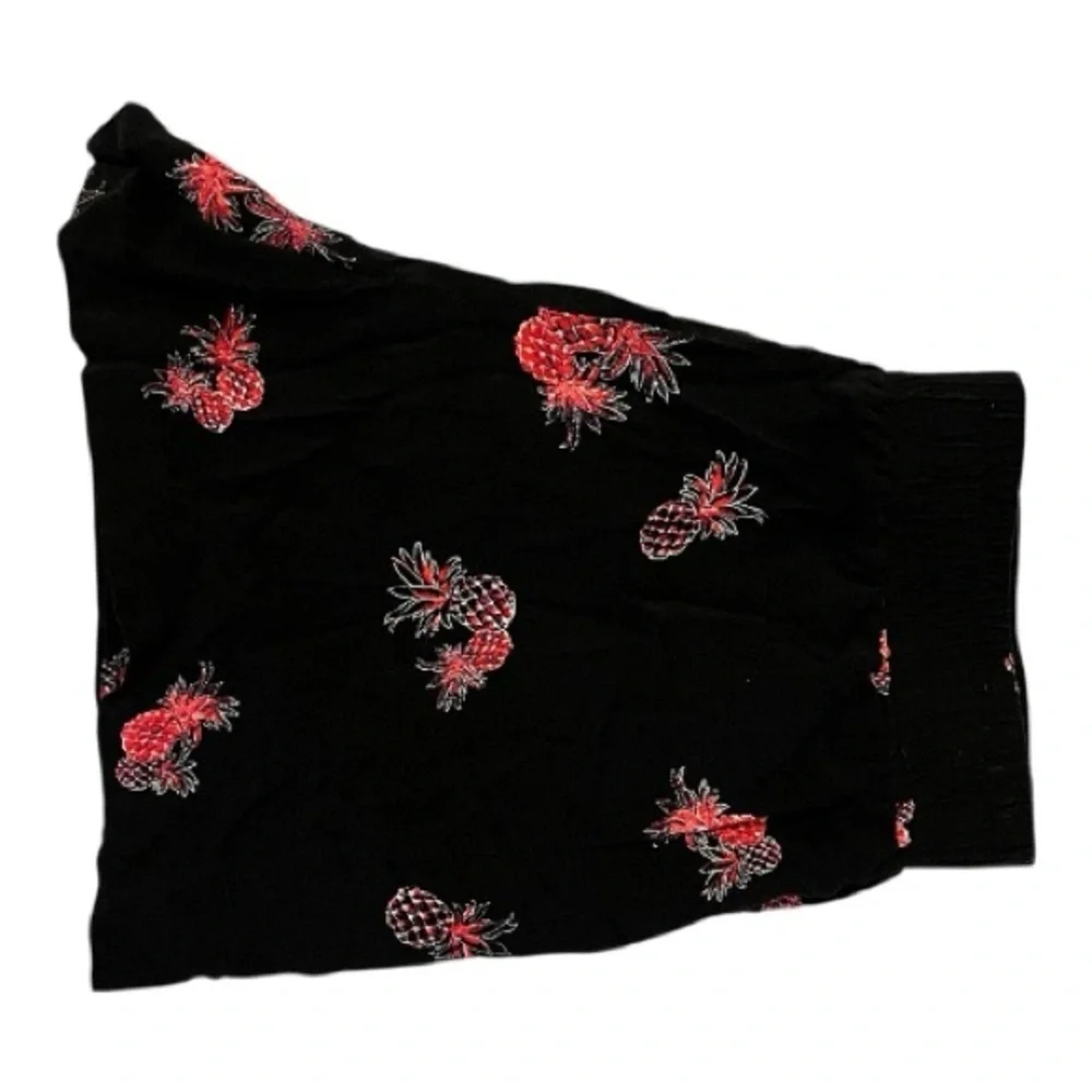 A.P. T 9 shorts with elastic waistband